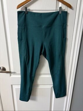ZYIA Teal Cropped Leggings with Side Pockets